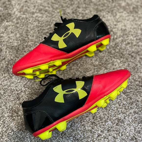 Under Armour Kids Soccer Cleats - Picture 1 of 5